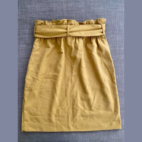 H&M Mustard Paper Bag Skirt - Picture 4 of 5